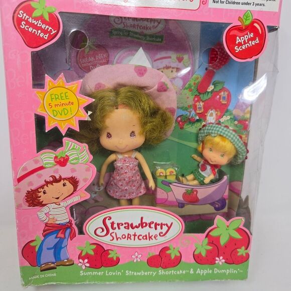 Berry Sweet Sisters STRAWBERRY SHORTCAKE And Apple Dumpling 2002 Summer Lovin' - Picture 3 of 16
